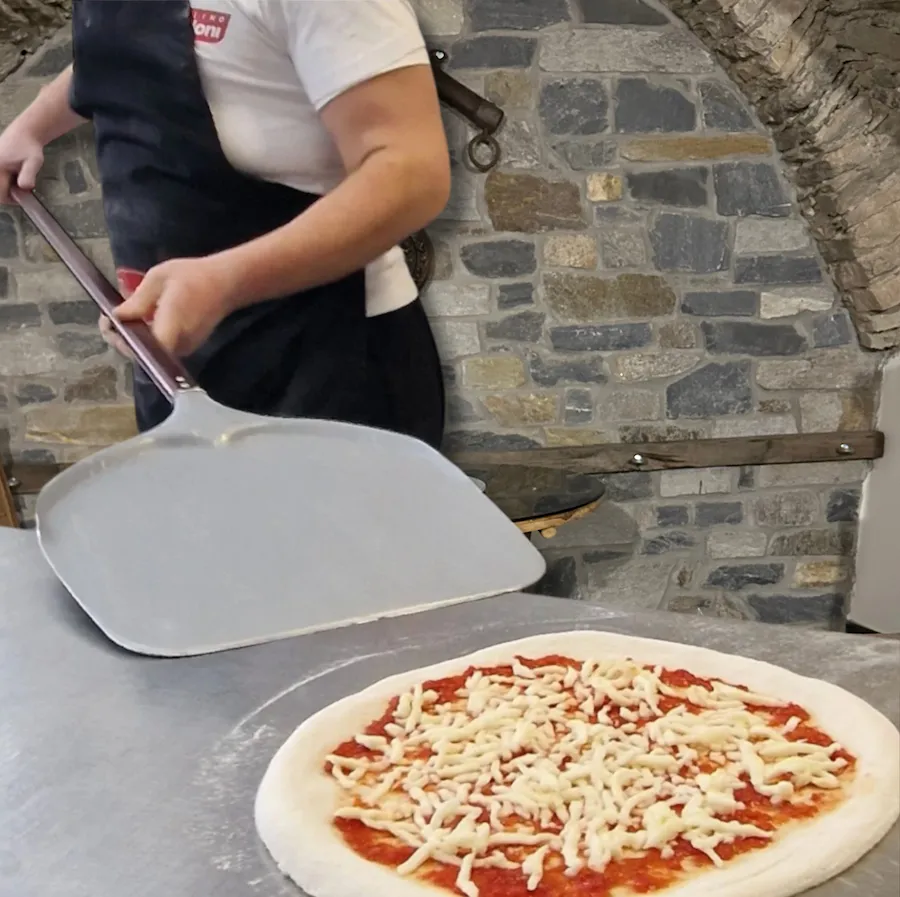 pizza-course-treeB-mountain-lodge-bellagio-lake-como