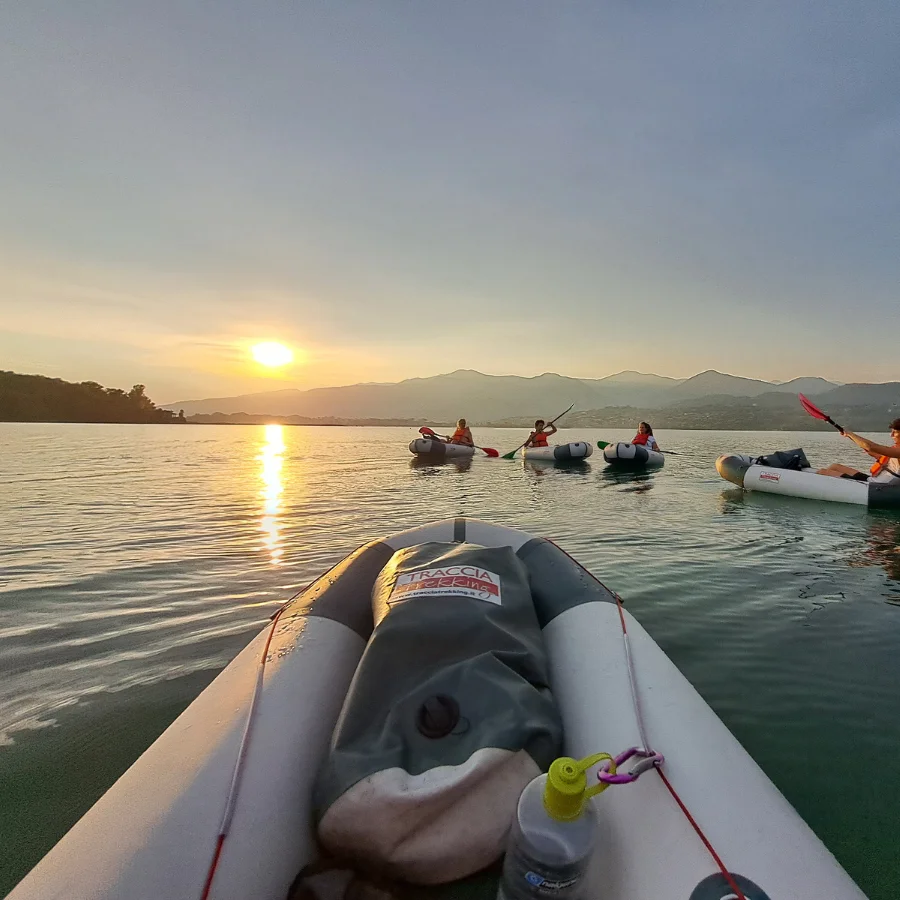 Canoe Packraft sul lago di Pusiano