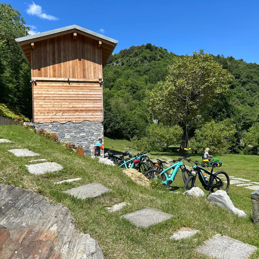 Ebike-rental-at-Baita-TreeB-Bellagio-Lake-Como
