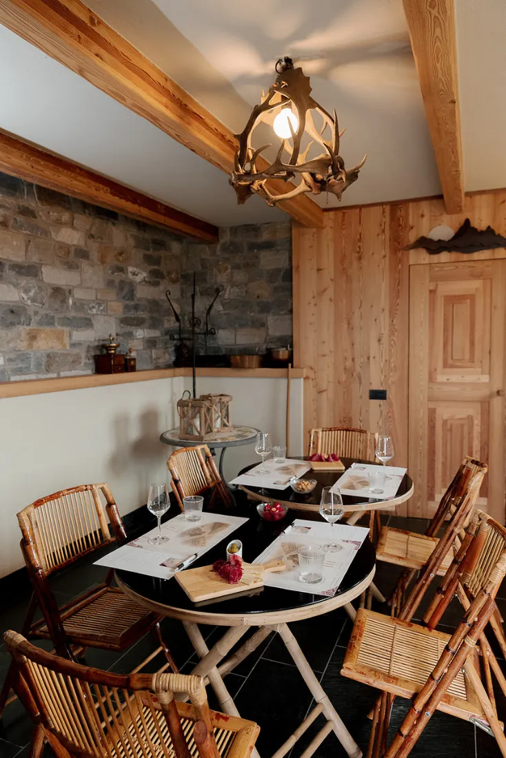 Baita TreeB Bellagio location for wine experience in Bellagio